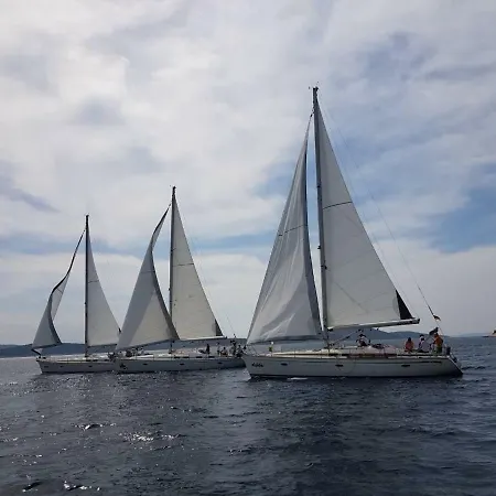 Bella Vista